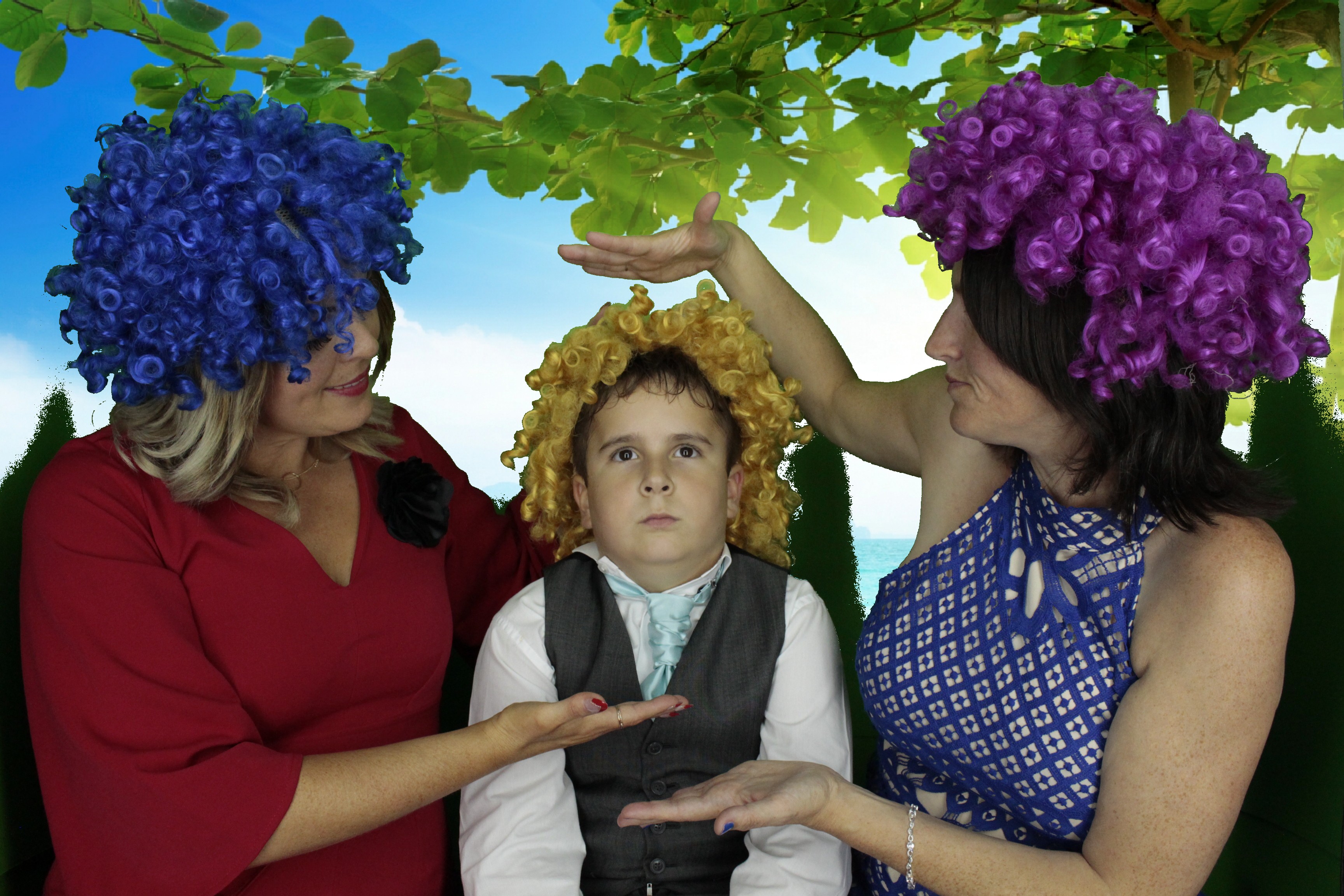 Wedding of Julia Andrews | View more photos from the event at gallery.myphotoboothexperience.co.uk/u/MyPhotoBoothExperienceLtd/Wedding-of-Julia-Andrews